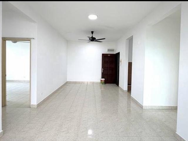 Condominium for sale in Petaling, Damansara Damai