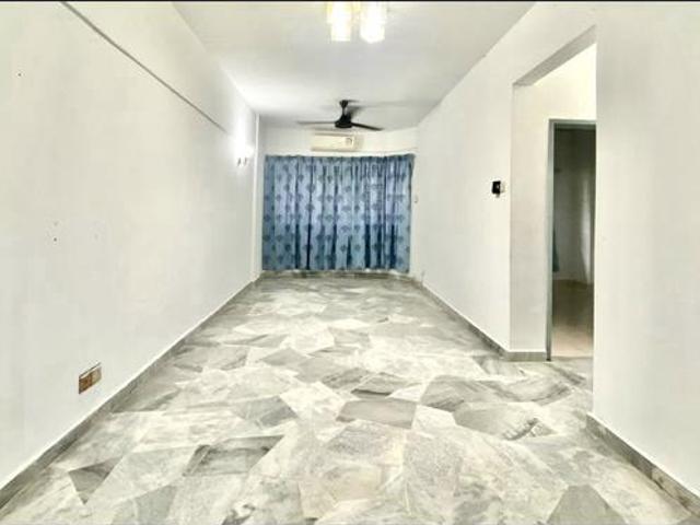 Apartment for sale in Kajang, Langat