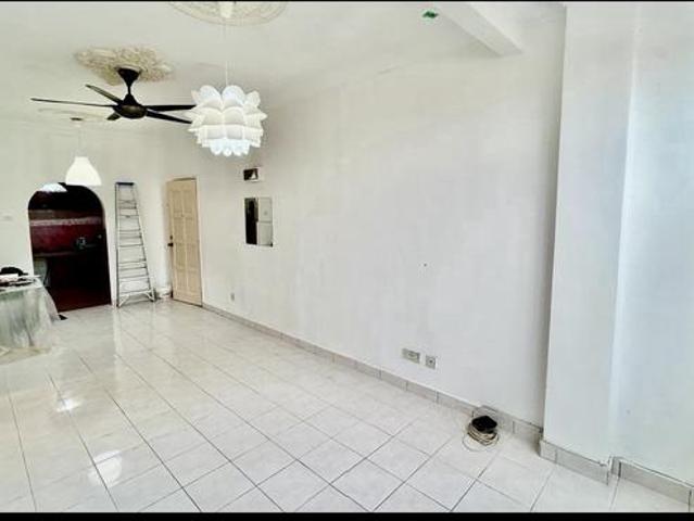 Apartment for sale in Kajang, Langat