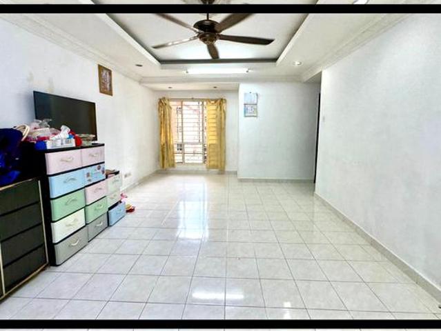 Apartment for sale in Petaling, Damansara Damai