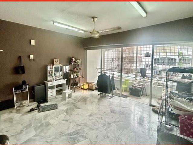 Apartment for sale in Country Heights Damansara, Kuala Lumpur