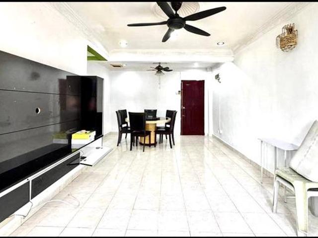 Apartment for sale in Petaling, Damansara Damai