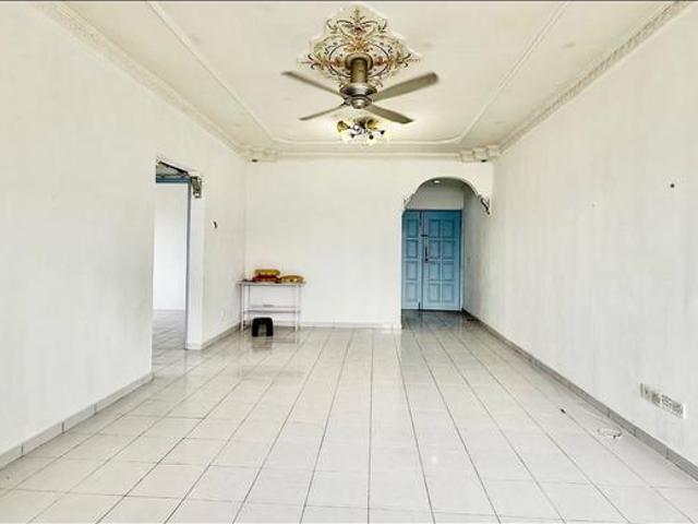 Apartment for sale in Country Heights Damansara, Kuala Lumpur