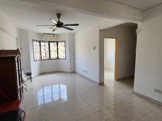 Apartment for sale in Petaling, Damansara Damai
