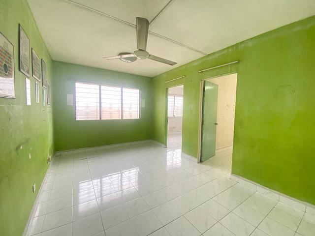 Flat for sale in Petaling, Alam Impian