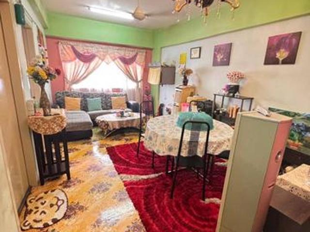 Flat for sale in Petaling, Subang Jaya