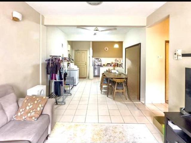 Apartment for sale in Petaling, Damansara Damai