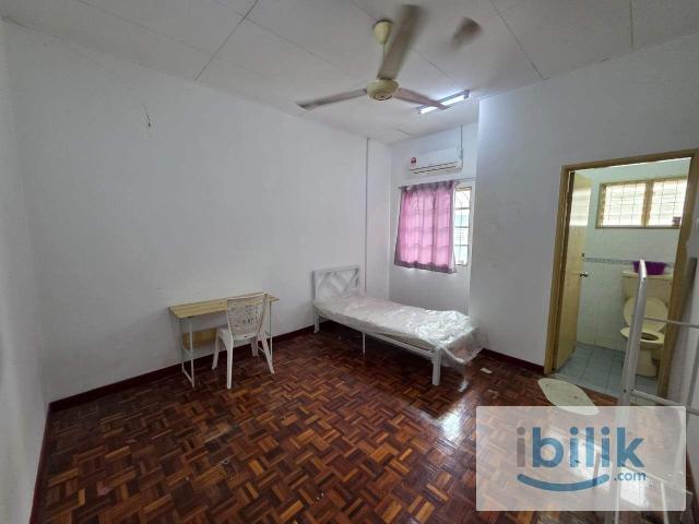 Room for rent in Alam Impian, Selangor