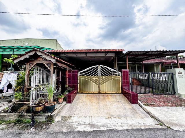 Terraced House for sale in Country Heights Damansara, Kuala Lumpur