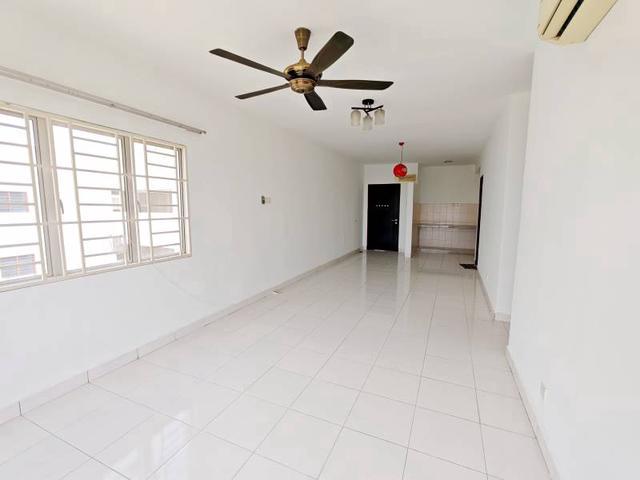 Apartment for sale in Shah Alam, Petaling