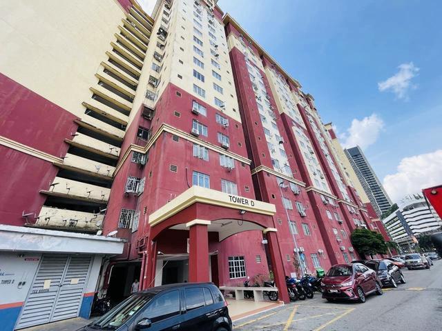 Apartment for sale in Petaling, Damansara Damai