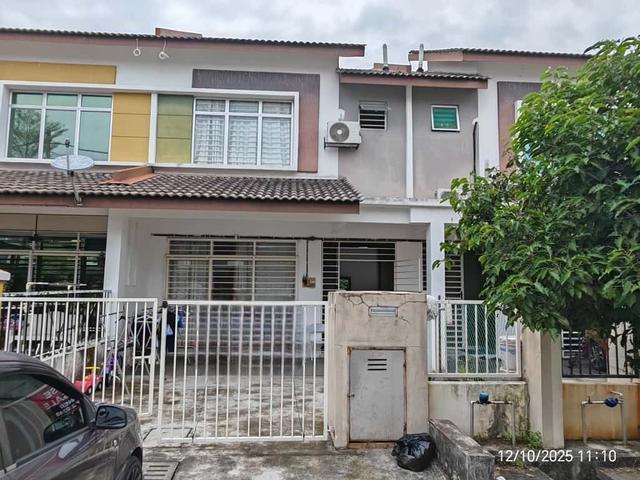 Terraced House for sale in Tanjong Sepat, Selangor