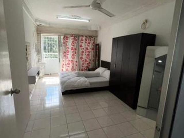 Apartment for sale in Petaling, Damansara Damai