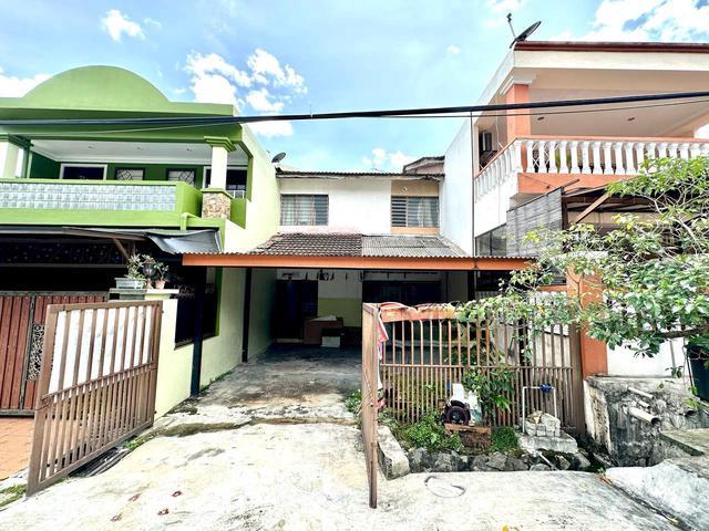 Terraced House for sale in Langat, Selangor
