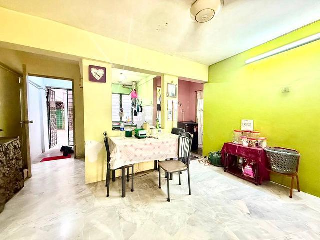 Flat for sale in Ampang, Majlis Perbandaran Ampang Jaya