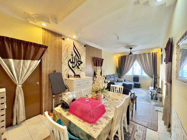 Apartment for sale in Seri Kembangan, Majlis Bandaraya Subang Jaya