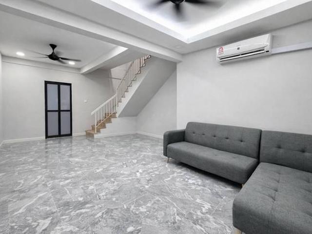 Townhouse for sale in Petaling, Alam Impian