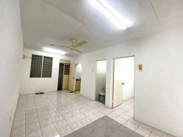 Apartment for sale in Port Klang, Selangor
