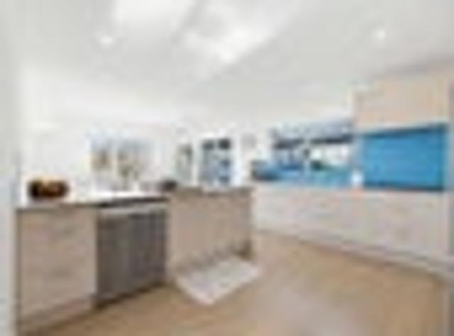 House for sale in Avondale