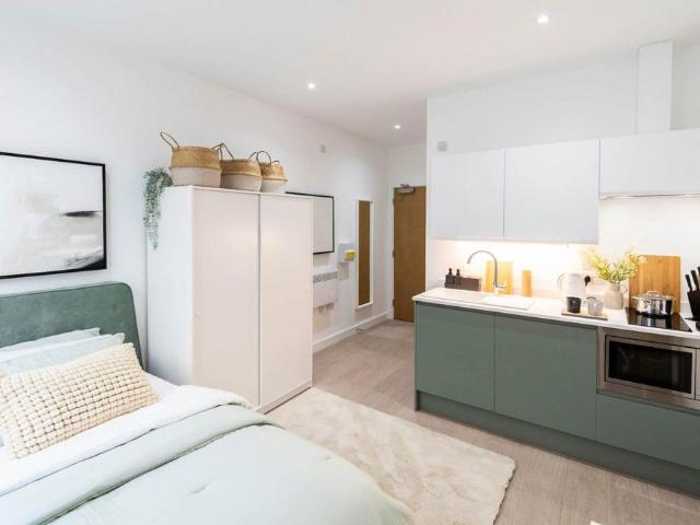 Studio for rent in Stoke, Stoke-on-Trent