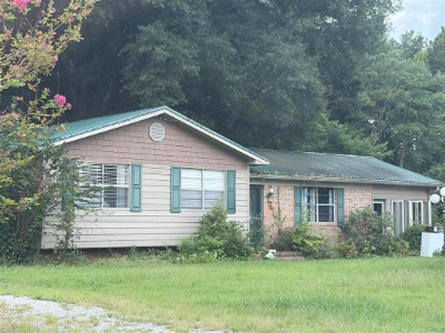 House for sale in Jacksonville, Alabama