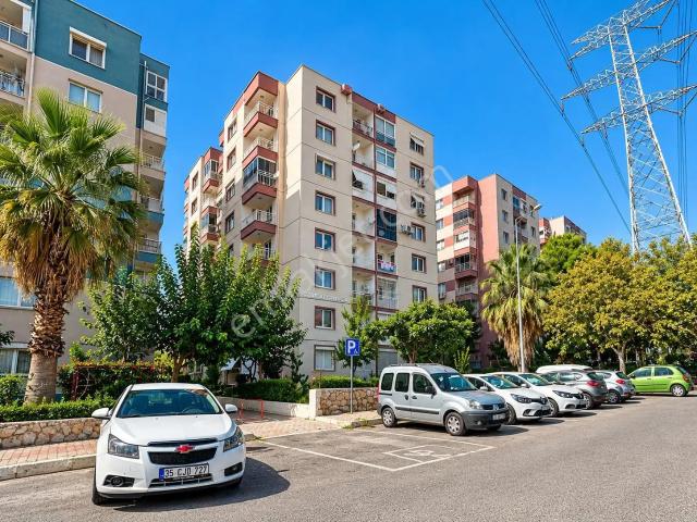 Evka 3 Mahallesi, Bornova içerisinde satılık mülk