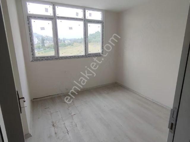 Karaisali, Adana içerisinde satılık mülk