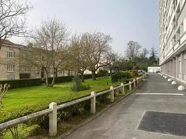 Garage vente à Bordeaux