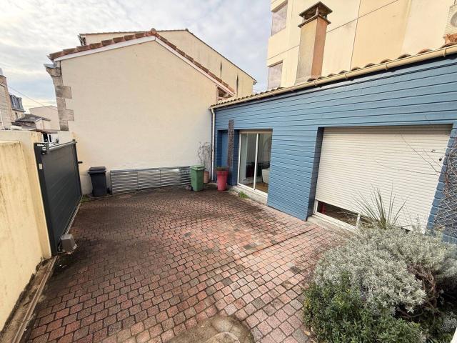 Maison location à Les Pins-Francs, Bordeaux