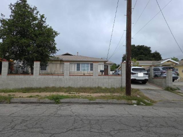 House for sale in Sylmar Neighborhood Council District, Canoga Park