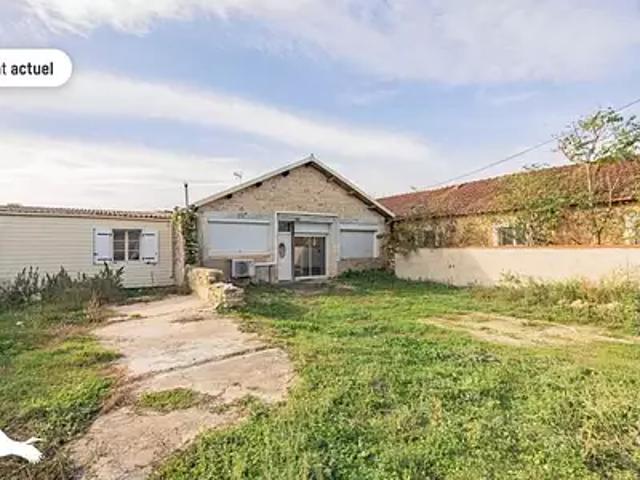 Maison vente à Saint-Jean-d'Angély, Bords