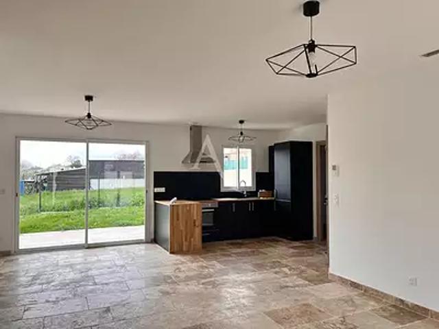 Maison location à Le Bois Pepot, Bords