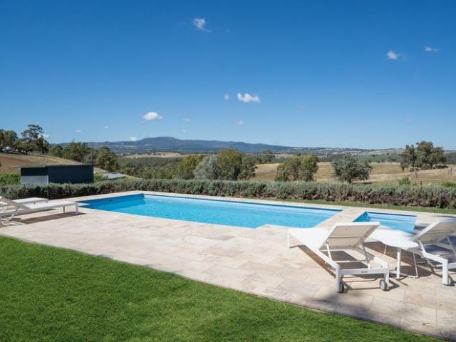 Cottage for sale in Borenore, New South Wales