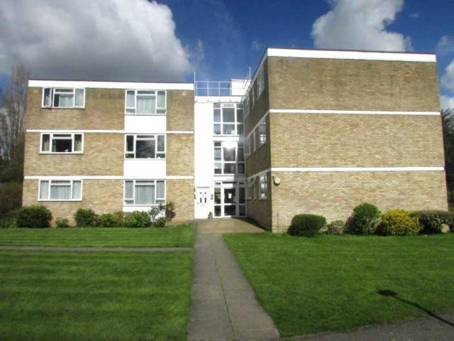 Apartment for rent in Elstree and Borehamwood, Borehamwood