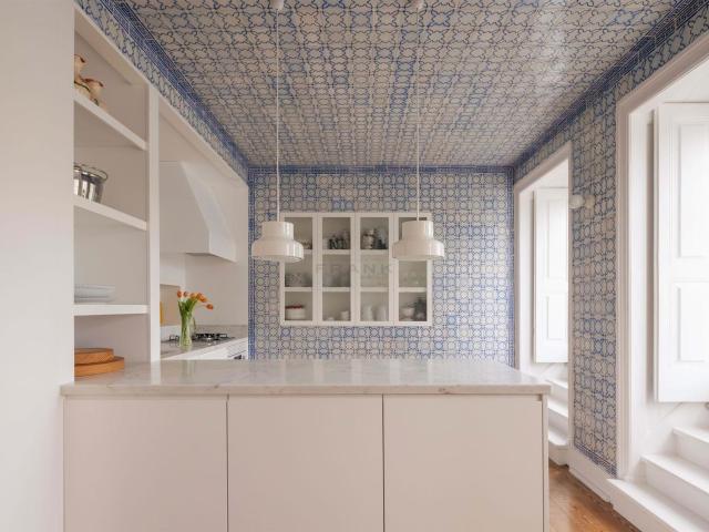 Apartamento venda em Estrela, Lisboa