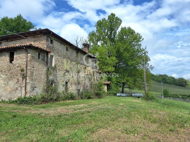 Rustico in vendita a Unione di comuni Terre di Castelli, Castelvetro Di Modena
