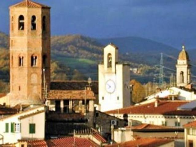 Locale Commerciale in vendita a Borgo San Lorenzo, Toscana