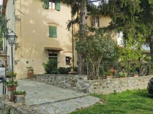 Villa Indipendente in vendita a Borgo San Lorenzo, Toscana