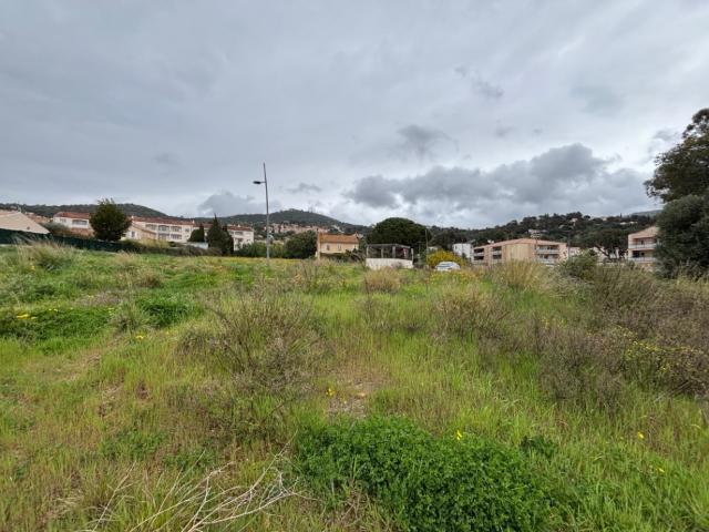 Terrain vente à Bormes-les-Mimosas, Var