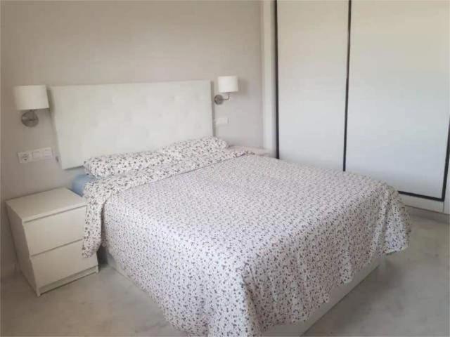 Apartamento en alquiler en Bormujos, Andalucía