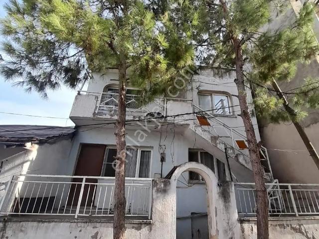 Bornova, İzmir içerisinde satılık Bina