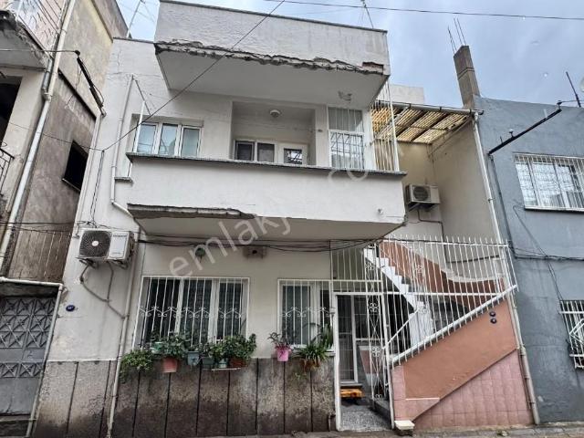 Bornova, İzmir içerisinde satılık Villa