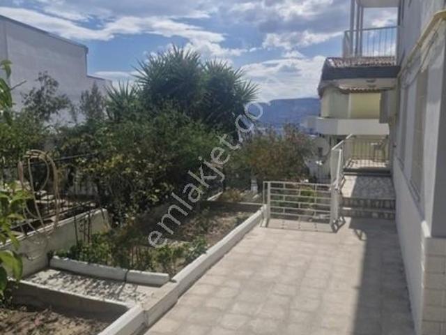 Atatürk Mahallesi, Bornova içerisinde kiralık mülk