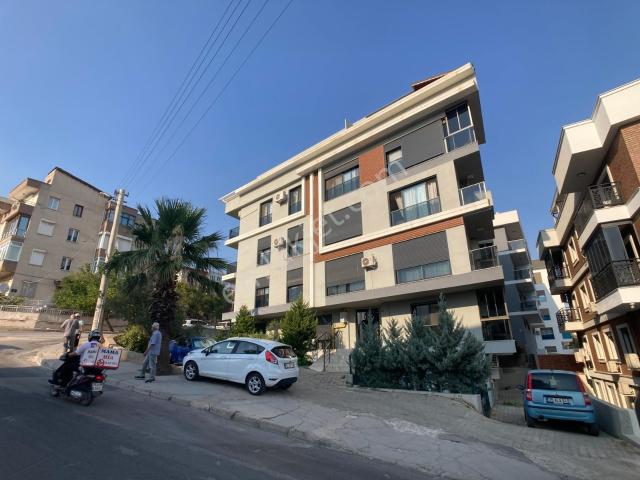 Atatürk Mahallesi, Bornova içerisinde satılık mülk