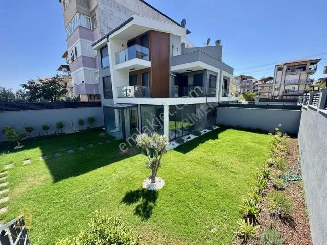 Bornova, İzmir içerisinde satılık Villa