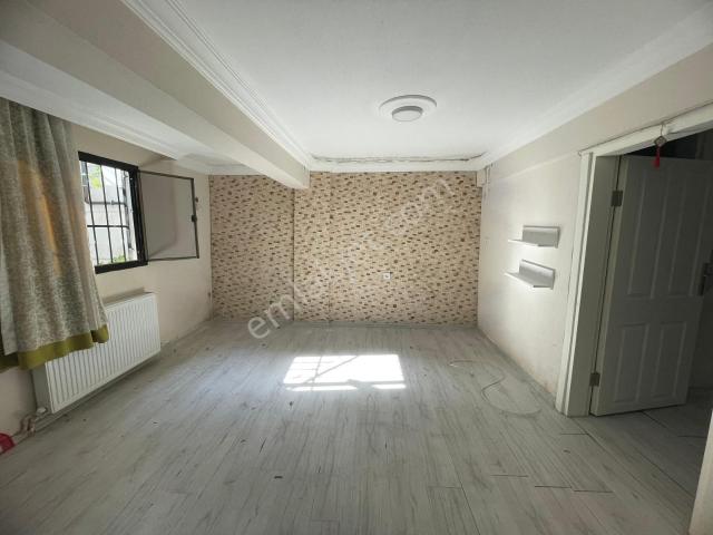 Bornova, İzmir içerisinde satılık mülk