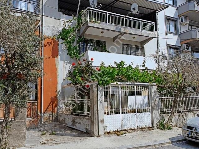 Bornova, İzmir içerisinde satılık Villa
