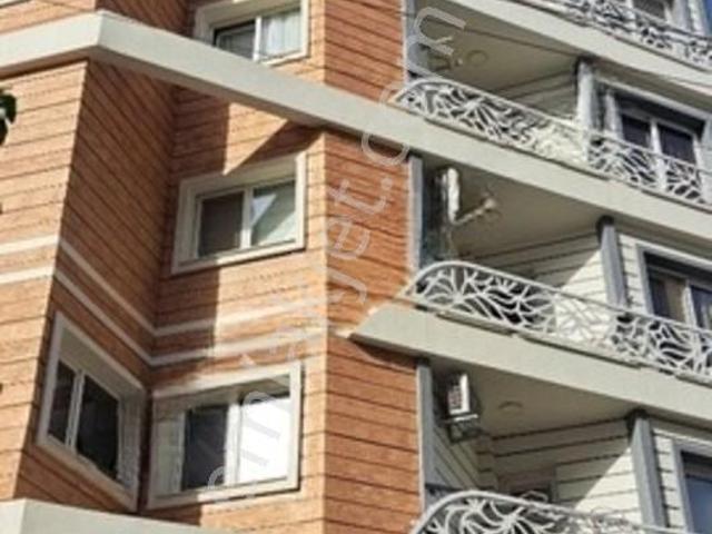 Erzene Mahallesi, Bornova içerisinde satılık mülk