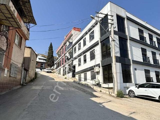 Bornova, İzmir içerisinde satılık mülk