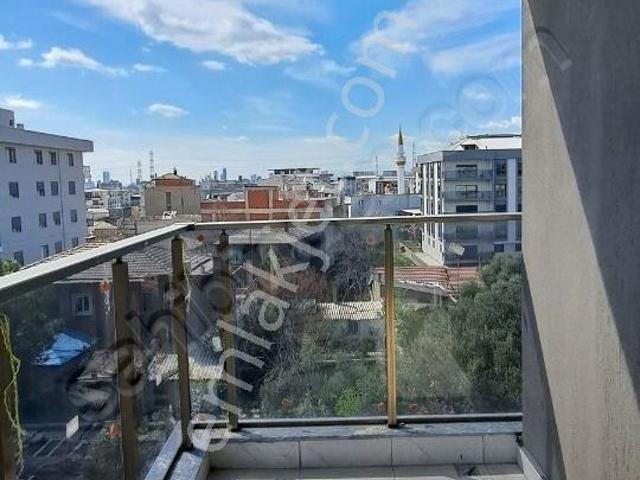 Bornova, İzmir içerisinde satılık mülk